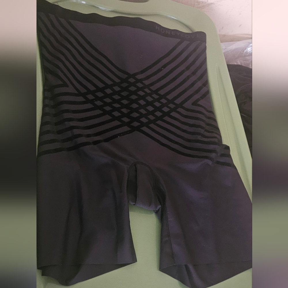 High-Waist Silhouette Black